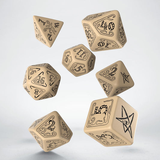 Call of Cthulhu - Beige & black Dice Set