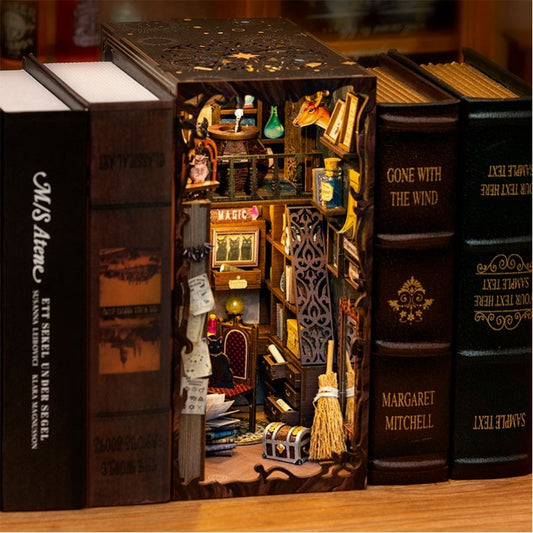 DIY Book Nook Kit - Book Journey - Magic Pharmacist