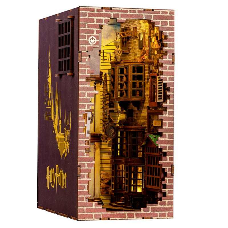 DIY Book Nook Kit - Tiny Adventures - Harry Potter: Diagon Alley