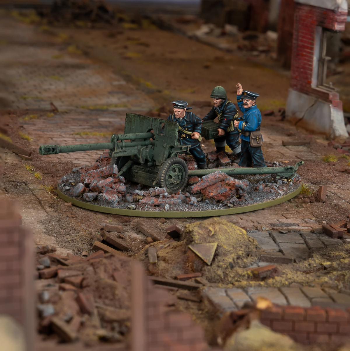 ZiS-3 DIvisional Gun with Soviet Naval Brigade Crew